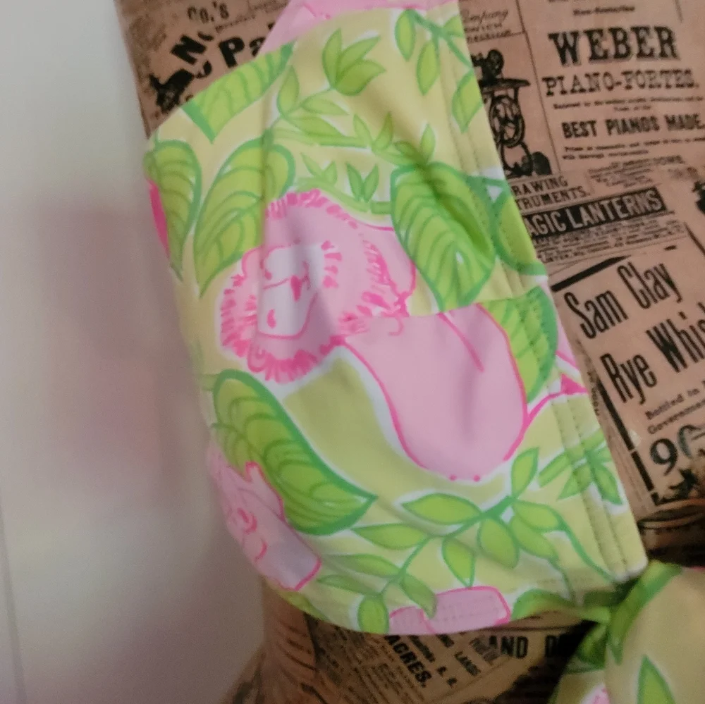 Lilly Pulitzer Floral Halter Swimsuit Bikini Top Unpadded Sz 8 - Picture 3 of 6